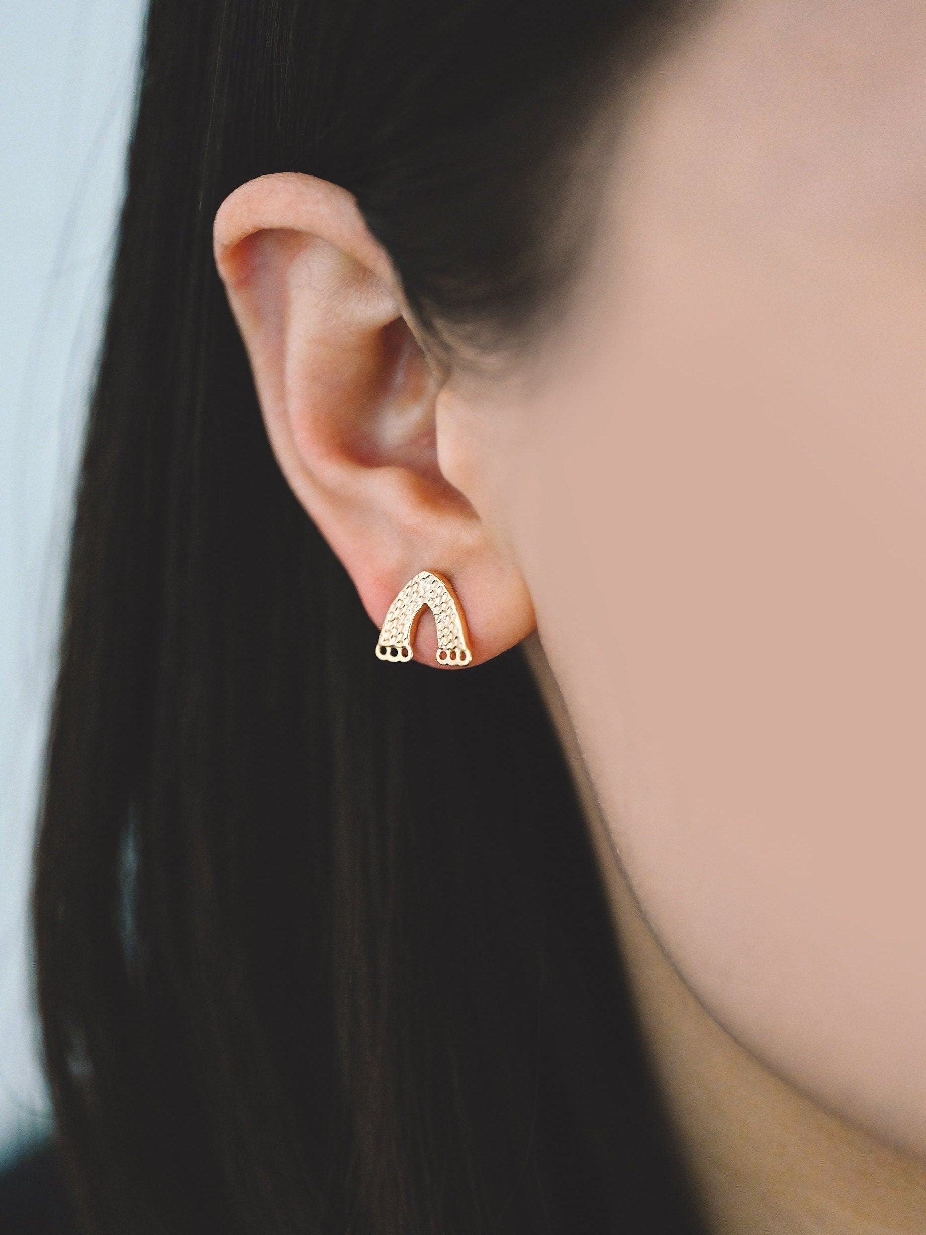 10pcs Gold V-Shaped Earring with Holes, 18K Gold plated Brass Stud Earrings (GB-3226-B)